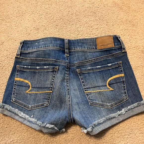 Shorts - Picture 3 of 3